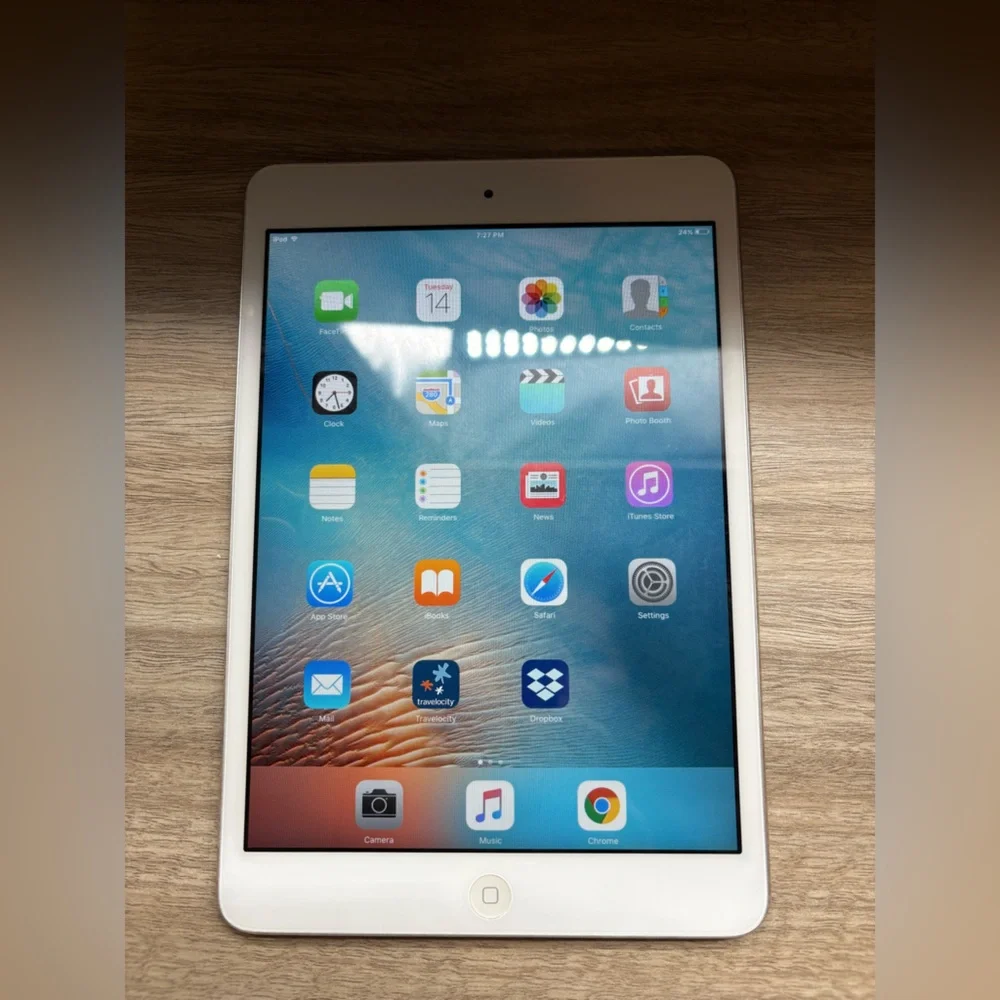Apple Tablet - White